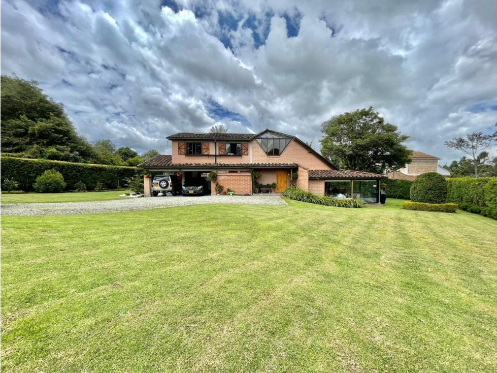 ENCANTADORA CASA CAMPESTRE EN VENTA ALTO DE PALMAS