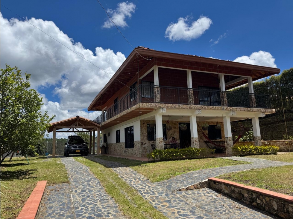 Hermosa finca en venta San Vicente