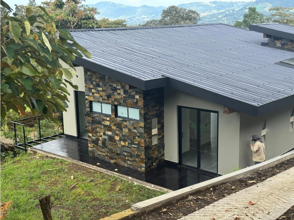 ESPECTACULAR FINCA EN VENTA NUEVA LA CEJA