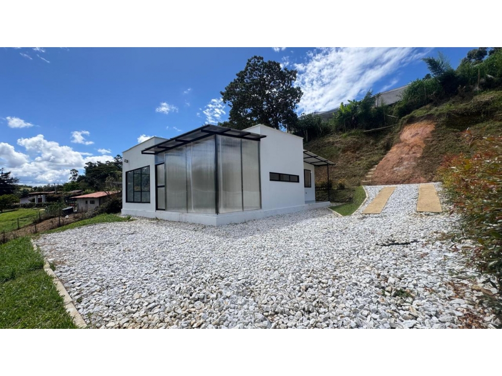 HERMOSA FINCA EN VENTA ENTRE MARINILLA Y SANTUARIO