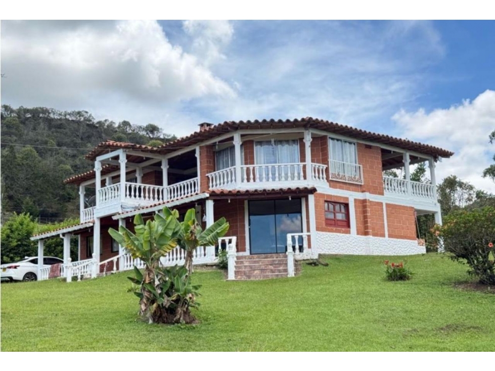 ENCANTADORA FINCA EN VENTA SAN VICENTE