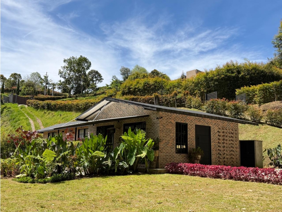 HERMOSA CASA FINCA EN VENTA EL CARMEN DE VIBORAL