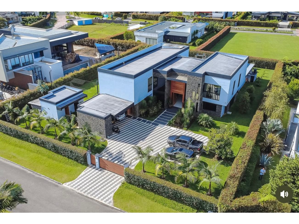 HERMOSA CASA FINCA EN VENTA LLANOGRANDE RIONEGRO