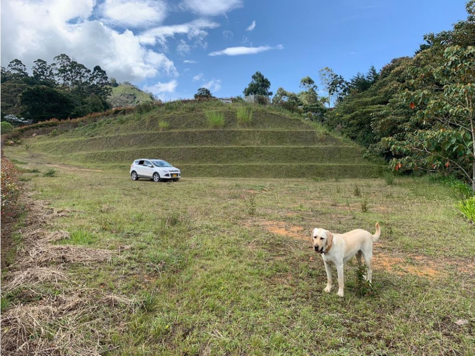 LINDO LOTES SEMI PARCELACIÓN EN VENTA LLANOGRANDE