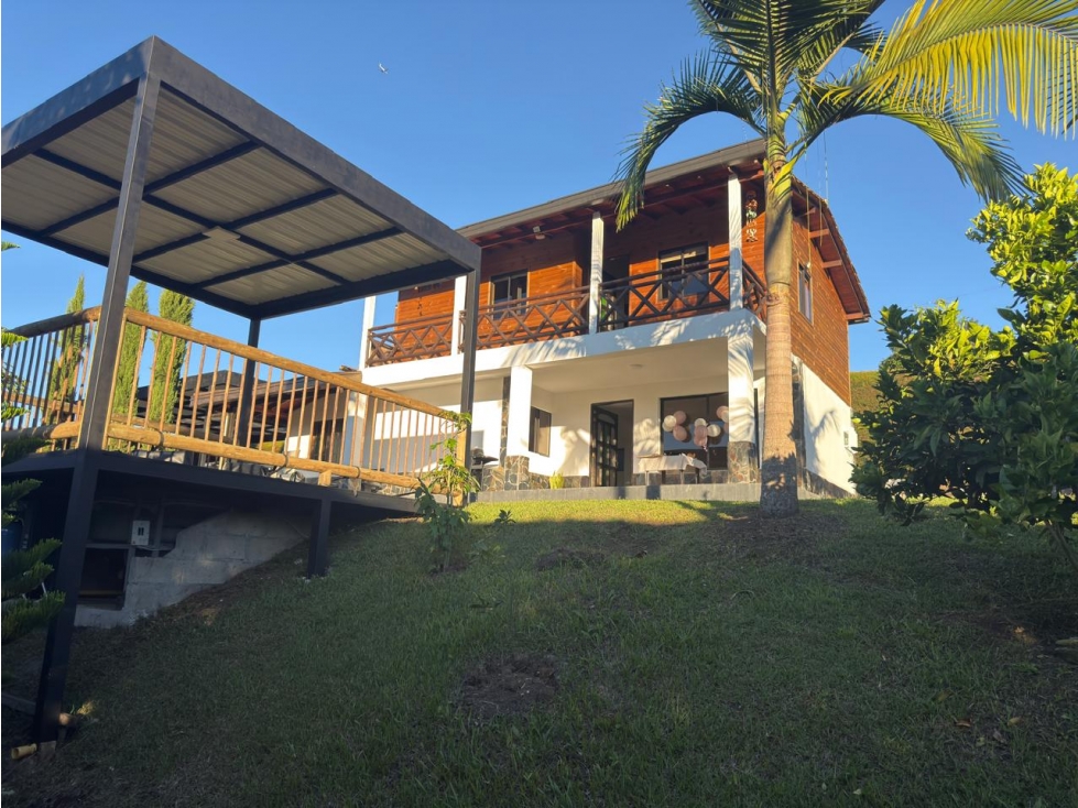 HERMOSA FINCA EN VENTA RIONEGRO