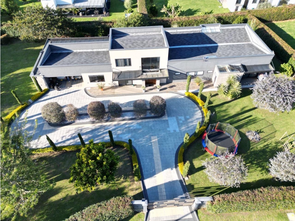 ENCANTADORA CASA CAMPESTRE EN VENTA LA CEJA UNIDAD CERRADA