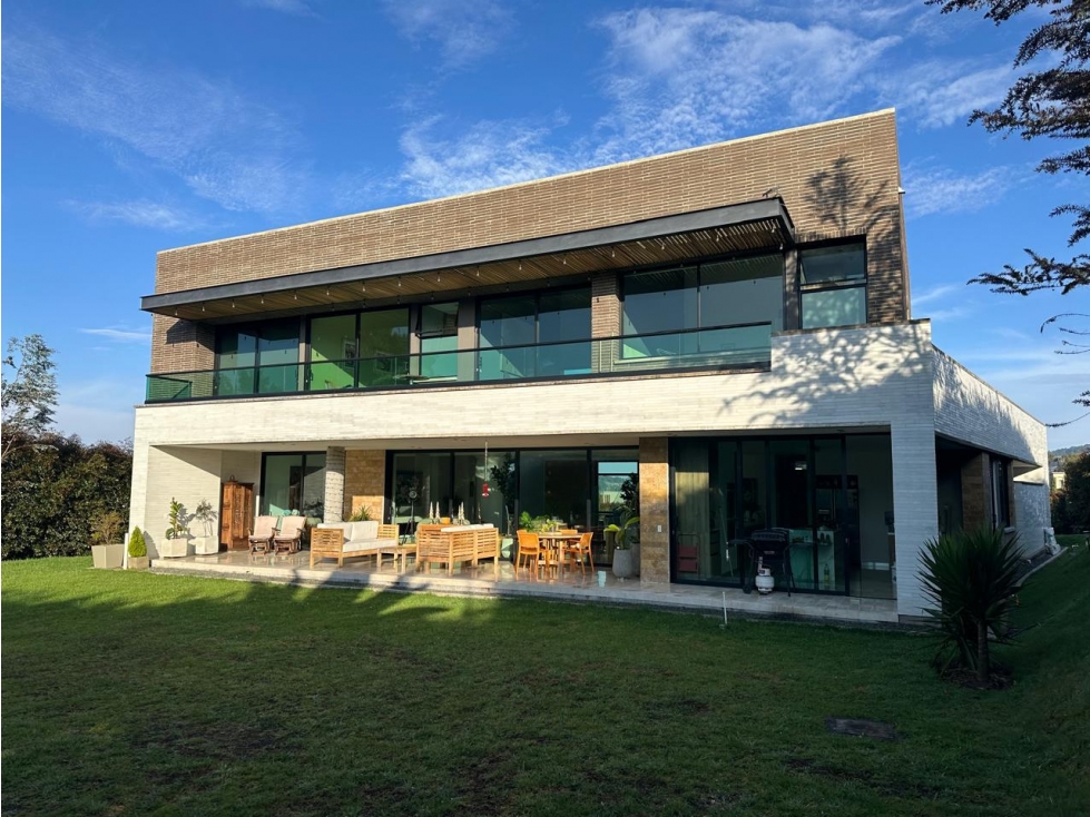ENCANTADORA CASA CAMPESTRE ALTO DE PALMAS