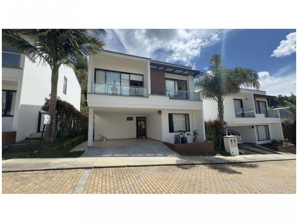 ESPECTACULAR CASA CAMPESTRE EN VENTA EL RETIRO - 1