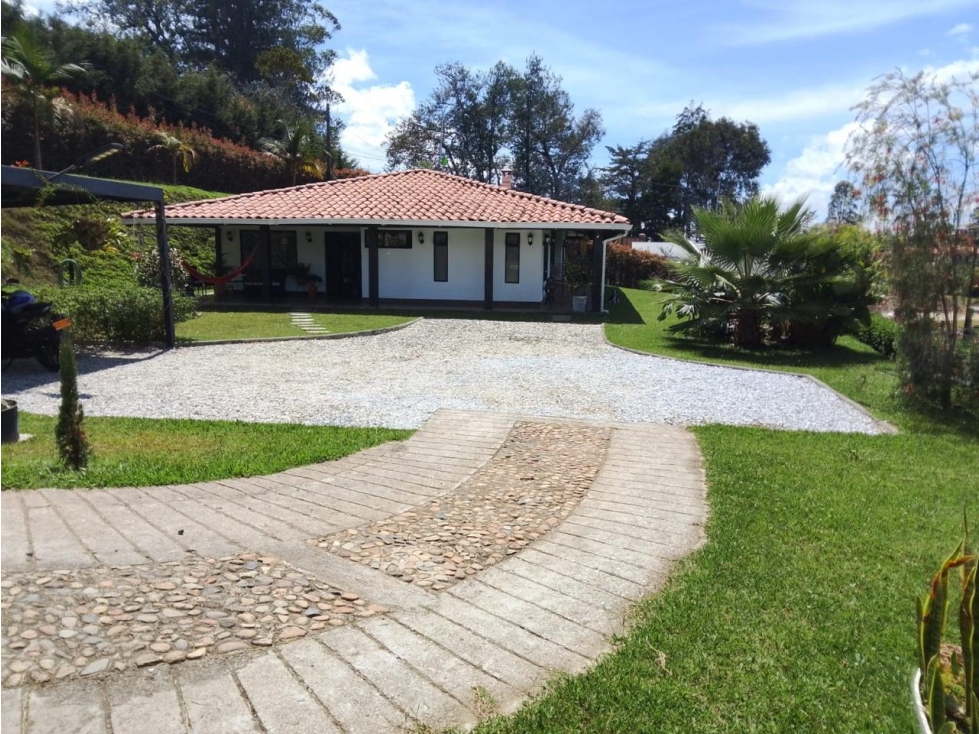 ESPECTACULAR FINCA EN VENTA SAN VICENTE CERCA A LA AUTOPISTA