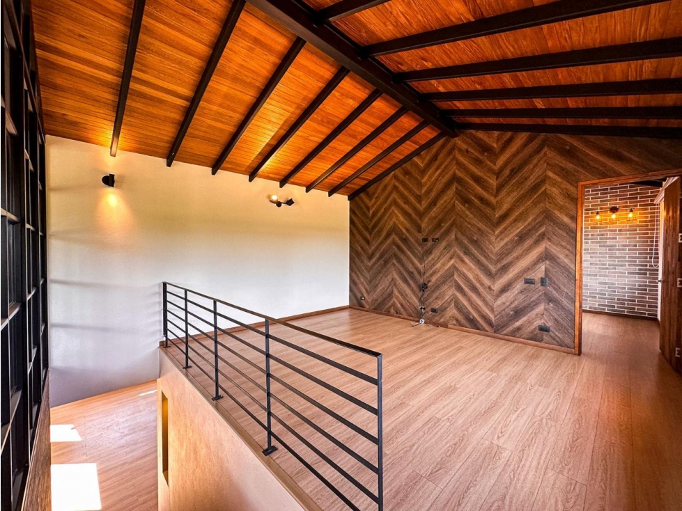 HERMOSA CASA CAMPESTRE EN VENTA LLANOGRANDE