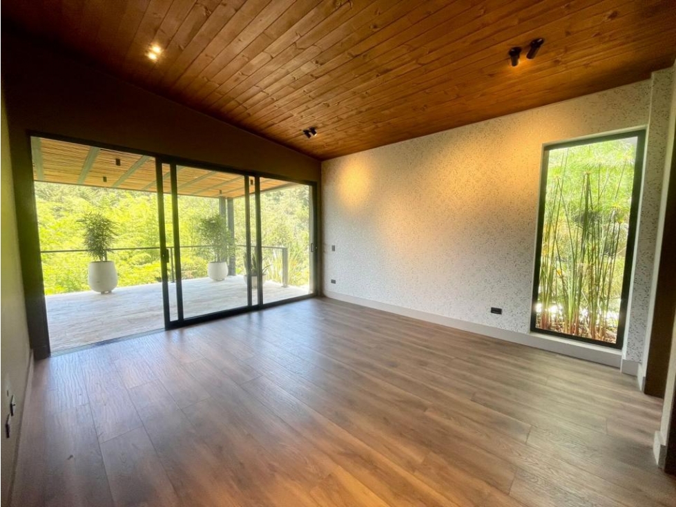 ENCANTADORA CASA CAMPESTRE EN VENTA GUATAPÉ - 3