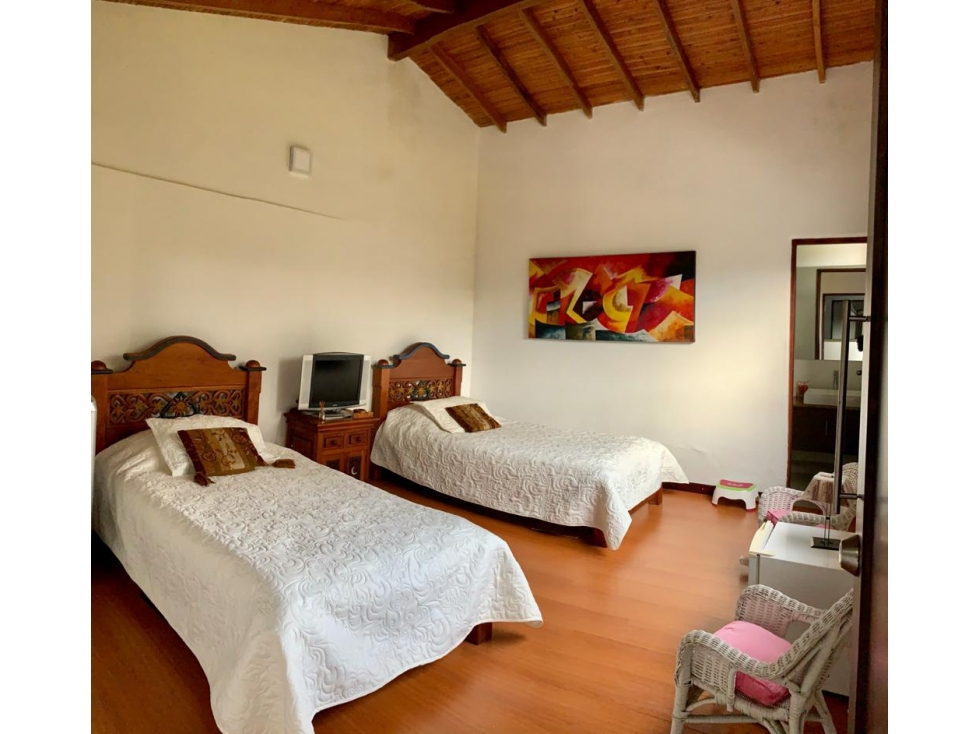 HERMOSA FINCA EN VENTA EN TODO EL CORAZÓN DE LLANOGRANDE — foto 5