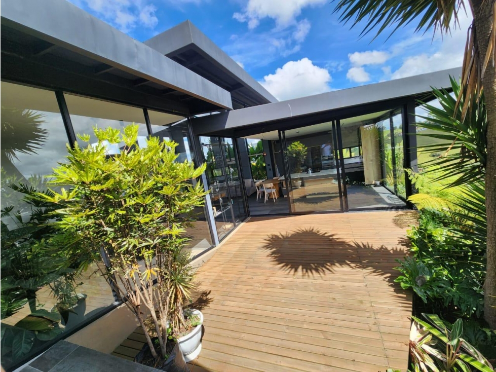 ESPECTACULAR FINCA EN VENTA MARINILLA — foto 2