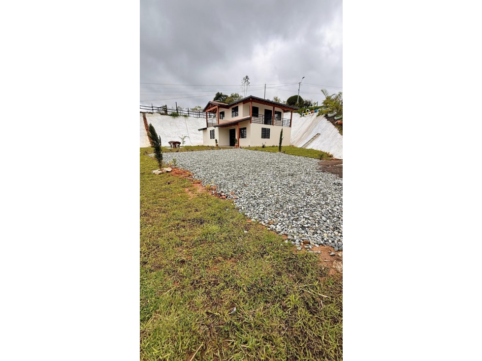 HERMOSA FINCA EN VENTA MARINILLA — foto 6