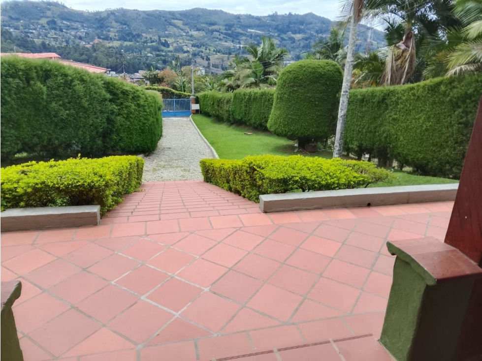 ENCANTADORA FINCA EN VENTA GUARNE CERCA A LA AUTOPISTA — foto 6