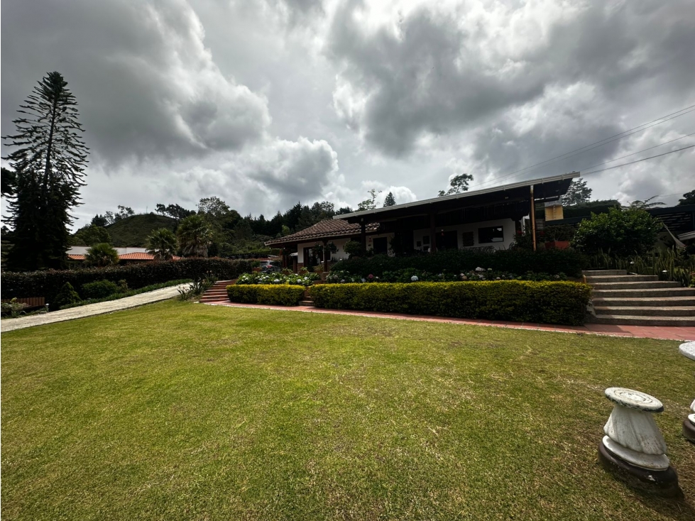 ENCANTADORA FINCA EN VENTA GUARNE — foto 2