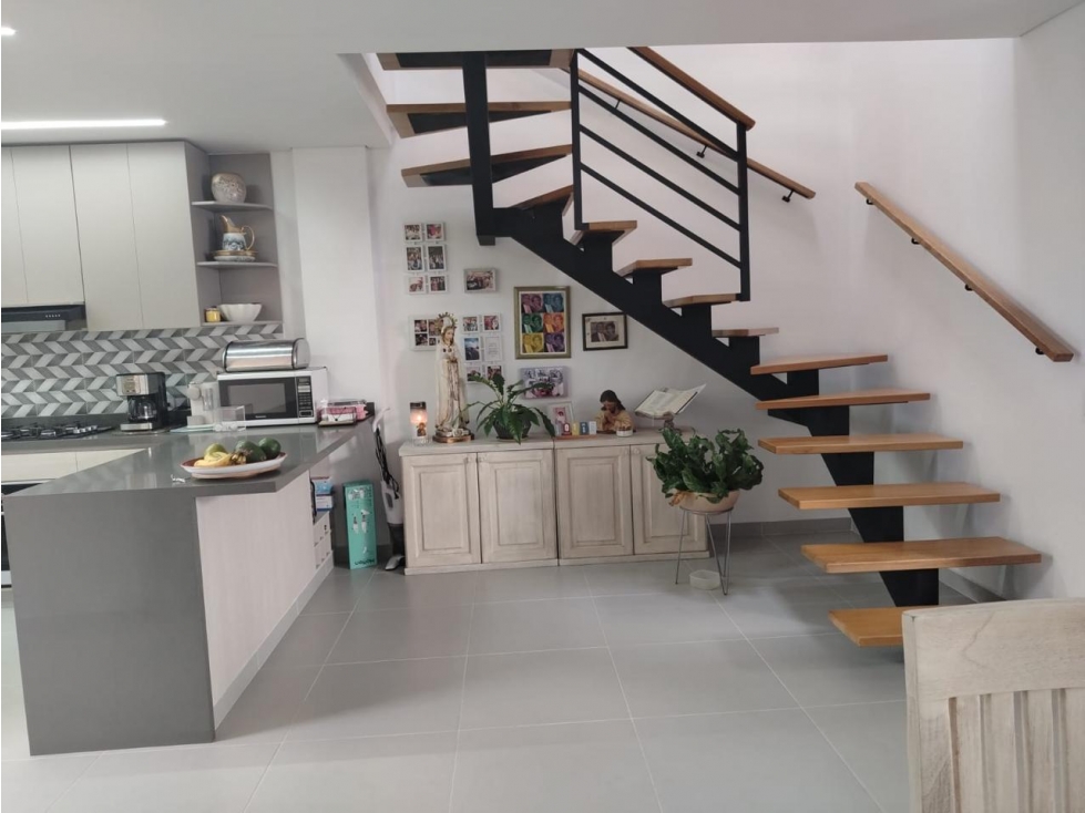 LINDA CASA EN UNIDAD EN VENTA LA CEJA — foto 6