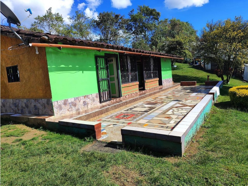 LINDA FINCA EN VENTA GUARNE