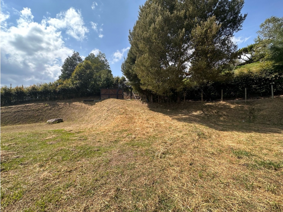 ENCANTADOR LOTE EN VENTA EN PARCELACIÓN EN SAN VICENTE