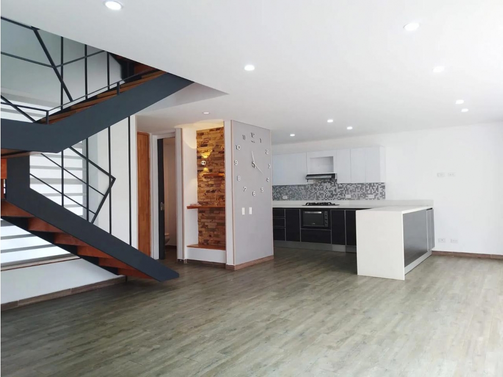 HERMOSA CASA EN VENTA EN RIONEGRO SECTOR PORVENIR