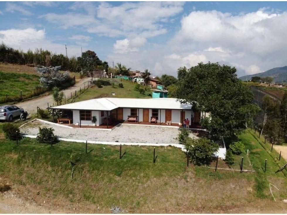 HERMOSA FINCA EN VENTA CARMEN DE VIBORAL — foto 4