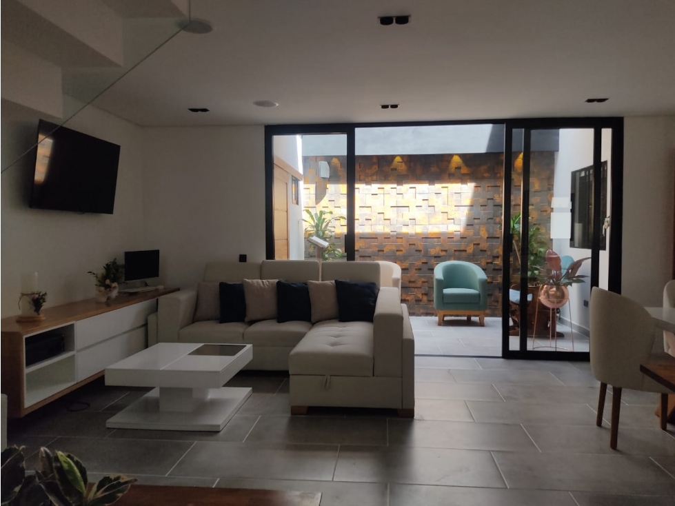 HERMOSA CASA EN VENTA EN SAN ANTONIO DE PEREIRA — foto 2