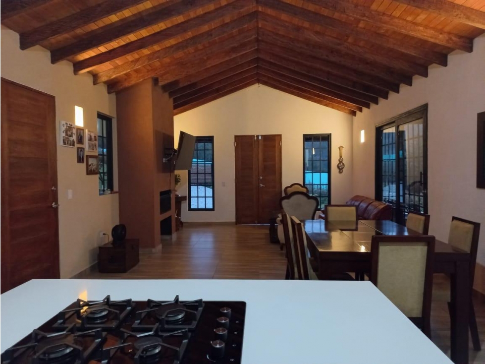 ENCANTADORA FINCA DE LUJO EN VENTA LA CEJA. HERMSOA VISTA Y VECINDARIO — foto 3