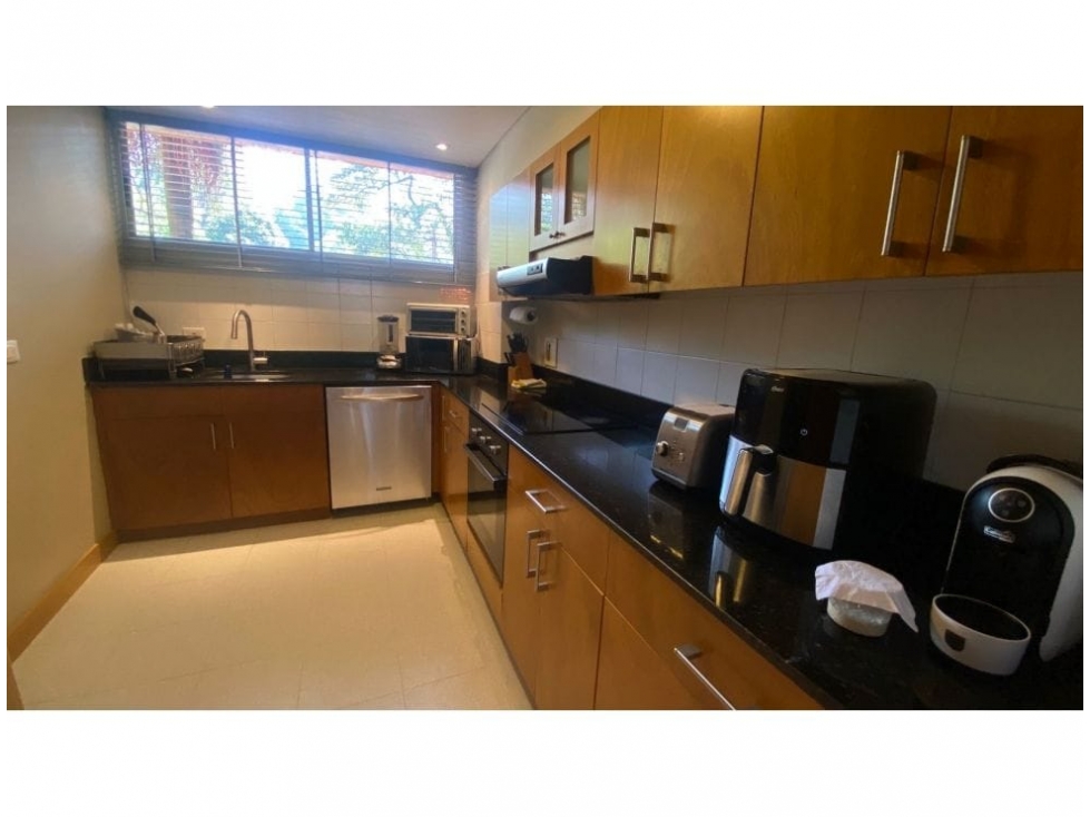 ESPECTACULAR APARTAMENTO EN VENTA O ARRIENDO POBLADO MEDELLÍN