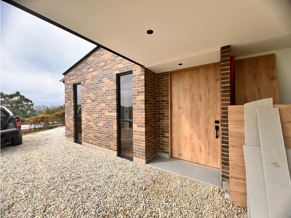 LINDA CASA FINCA CON HERMOSA VISTA EN VENTA EL CARMEN DE VIBORAL — foto 5