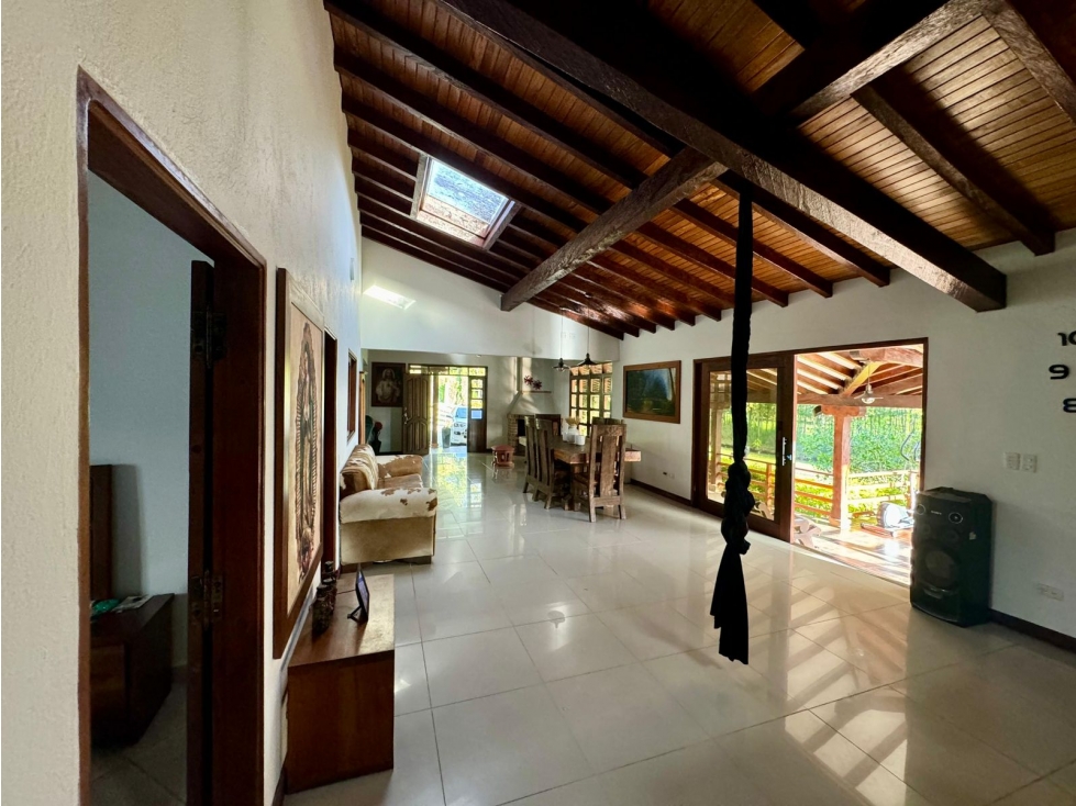 HERMOSA CASA FINCA COLONIAL URBANA EN VENTA EN EL CARMEN DE VIBORAL — foto 3