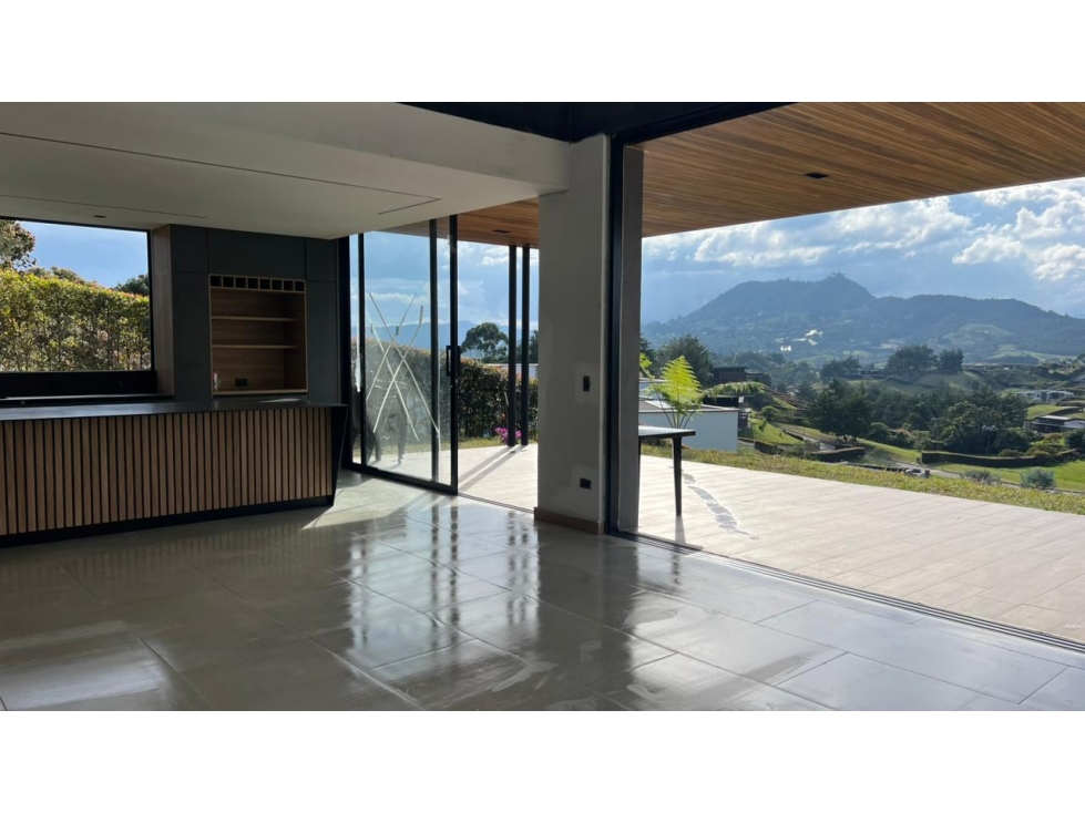 ENCANTADORA CASA CAMPESTRE UNIDAD CERRADA - VÍA LA CEJA RIONEGRO... — foto 6