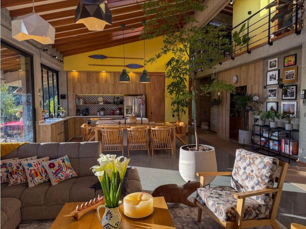 ESPECTACULAR CASA CAMPESTRE EN VENTA PARTE ALTA ENVIGADO
