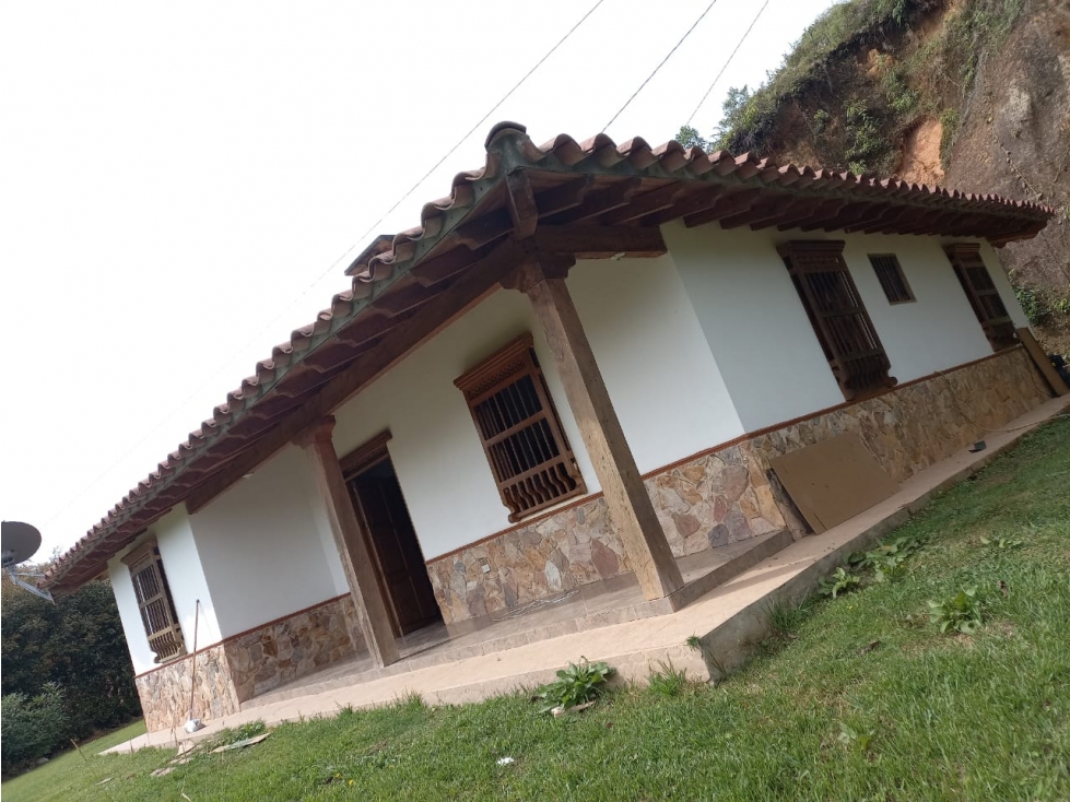 LINDA FINCA EN VENTA EN LA VEREDA QUIRAMA DEL CARMEN VIBORAL — foto 2
