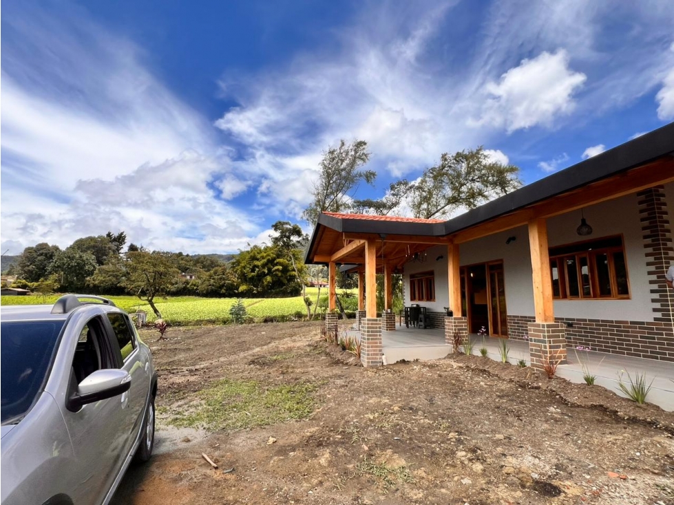LINDA CASA FINCA EN VENTA CARMEN DE VIBORAL — foto 4