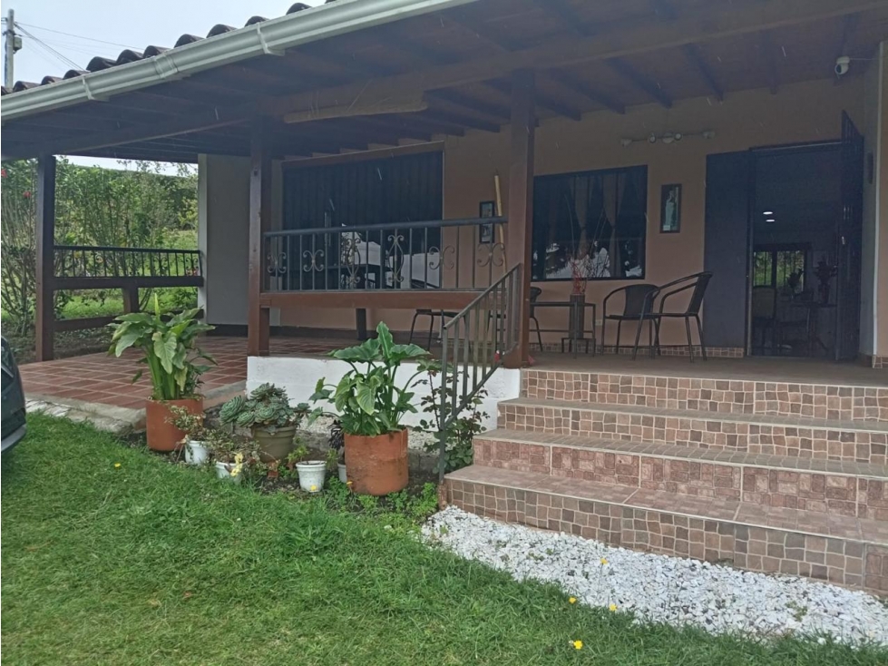 ENCANTADORA FINCA EN VENTA GUARNE — foto 2