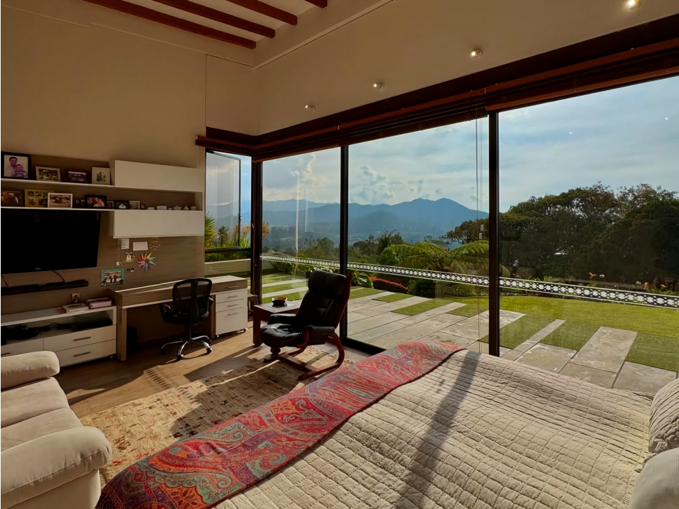 ENCANTADORA CASA EN VENTA ALTO DE PALMAS — foto 3