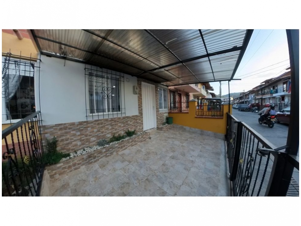 LINDA CASA EN VENTA LA CEJA — foto 4