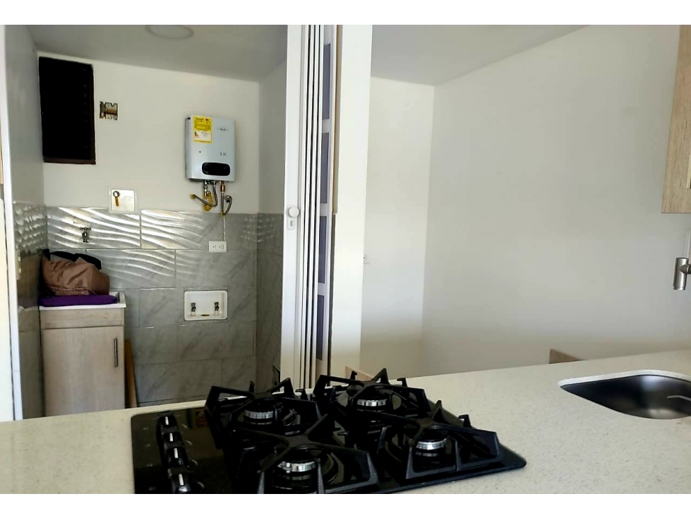 EXCELENTE APARTAMENTO EN VENTA CARMEN DE VIBORAL.. SECTOR SAN FERNANDO — foto 3