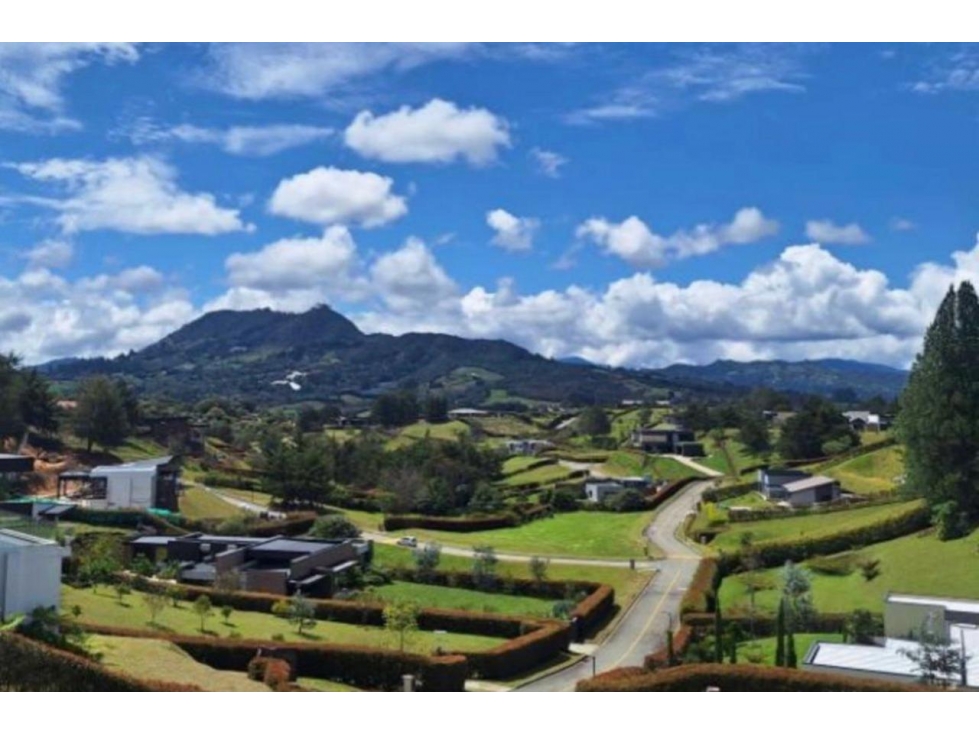 ENCANTADORA CASA CAMPESTRE UNIDAD CERRADA - VÍA LA CEJA RIONEGRO... — foto 4