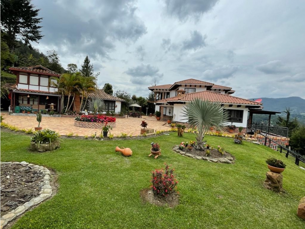 ENCANTADORA FINCA EN VENTA EL RETIRO — foto 3