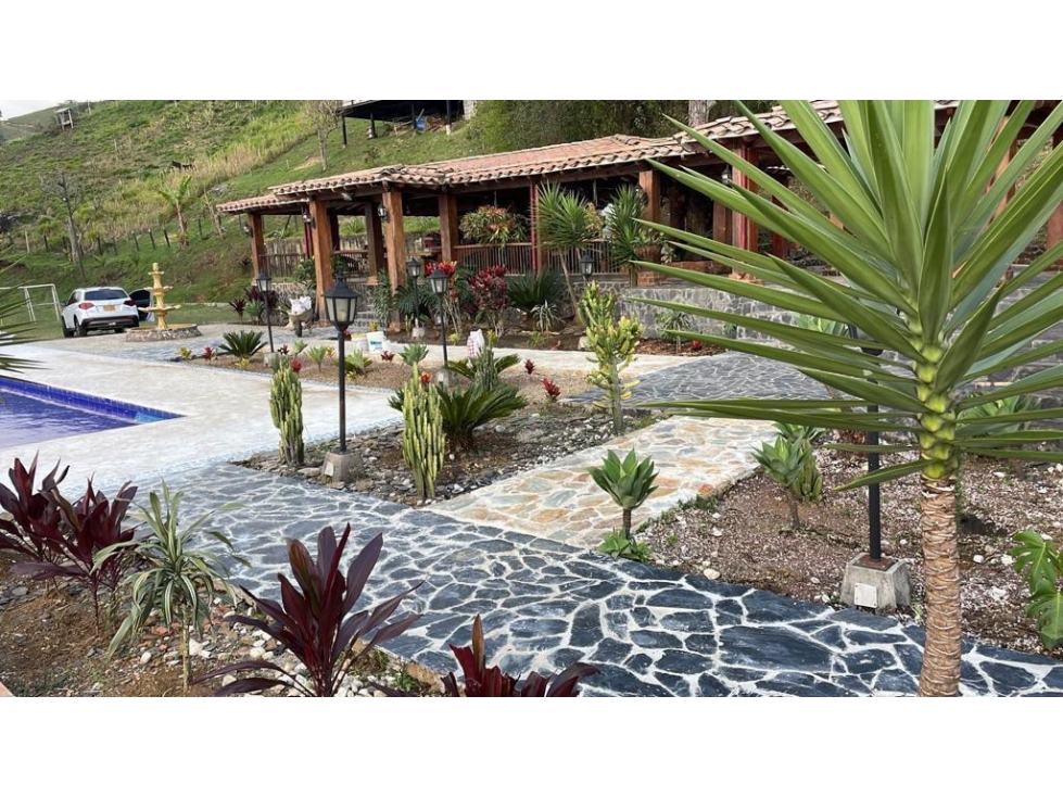 HERMOSA FINCA EN VENTA COPACABANA — foto 6