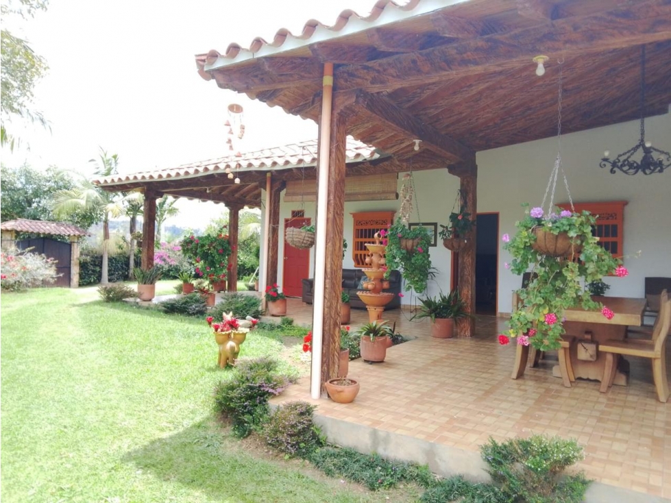 ESPECTACULAR FINCA TRADICIONAL EN VENTA CERCA A LA AUTOPISTA — foto 3