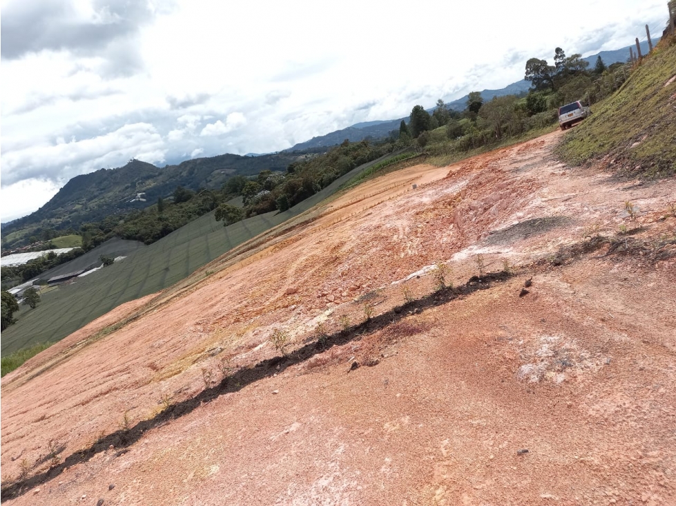 LINDO LOTE EN VENTA VEREDA AGUAS CLARAS SECTOR EL GRANADILLO