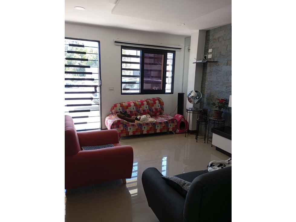 LINDA CASA UNIFAMILIAR EN VENTA EN EL CARMEN DE VIBORAL - 6