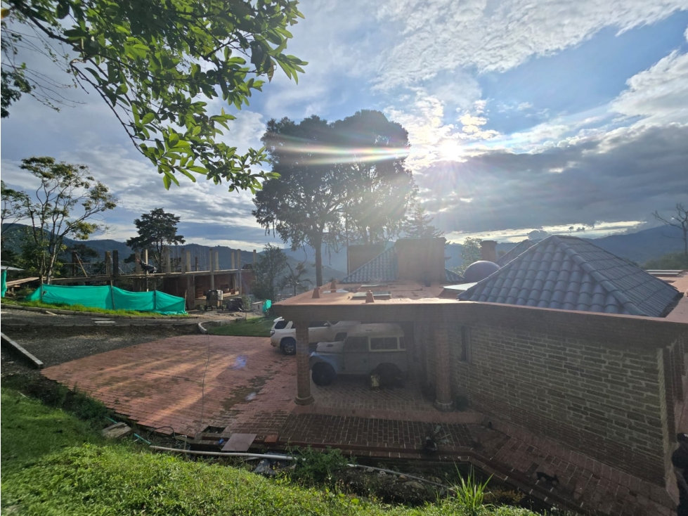 HERMOSA CASA FINCA EN VENTA LA LOMA DEL ESCOBERO ENVIGADO — foto 5