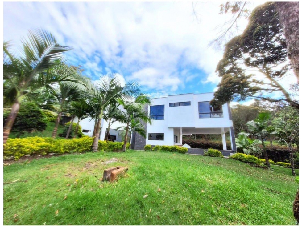 ESPECTACULAR FINCA EN VENTA GUARNE — foto 2