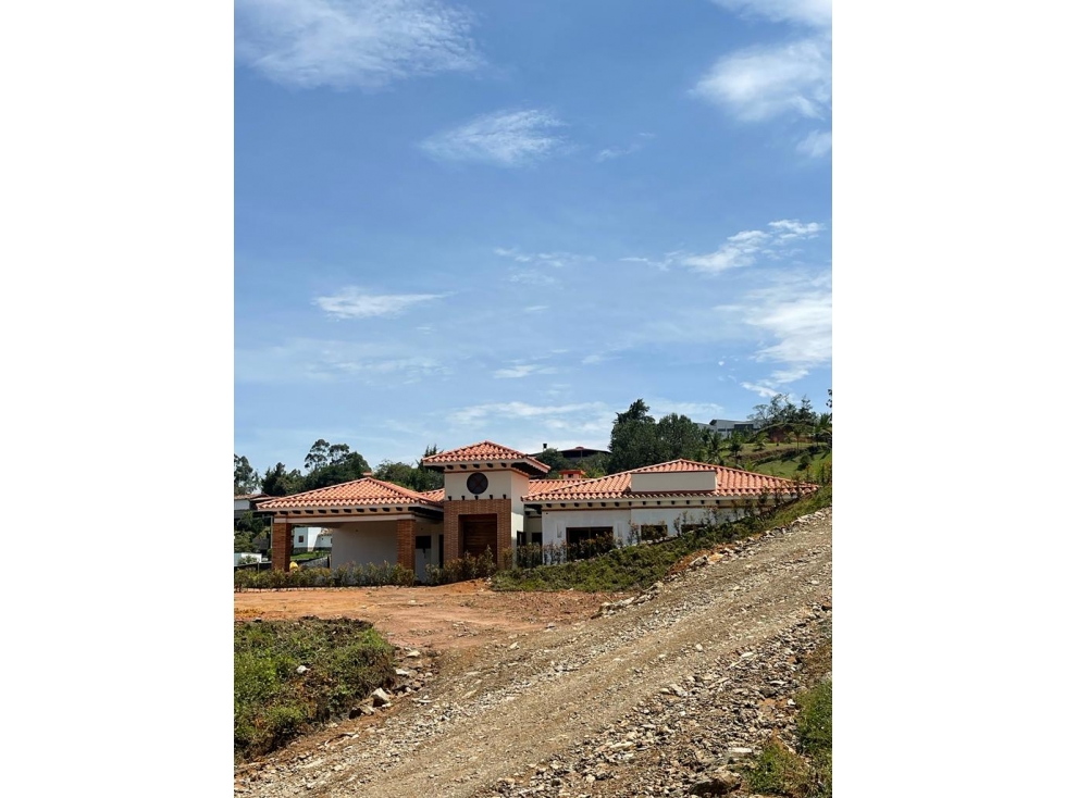 ESPECTACULAR FINCA PARA ESTRENAR EN VENTA SAN ANTONIO DE PEREIRA — foto 2