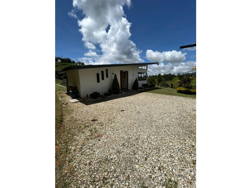LINDA CASA FINCA DE LUJO EN VENTA EN EL CARMEN DE VIBORAL — foto 3