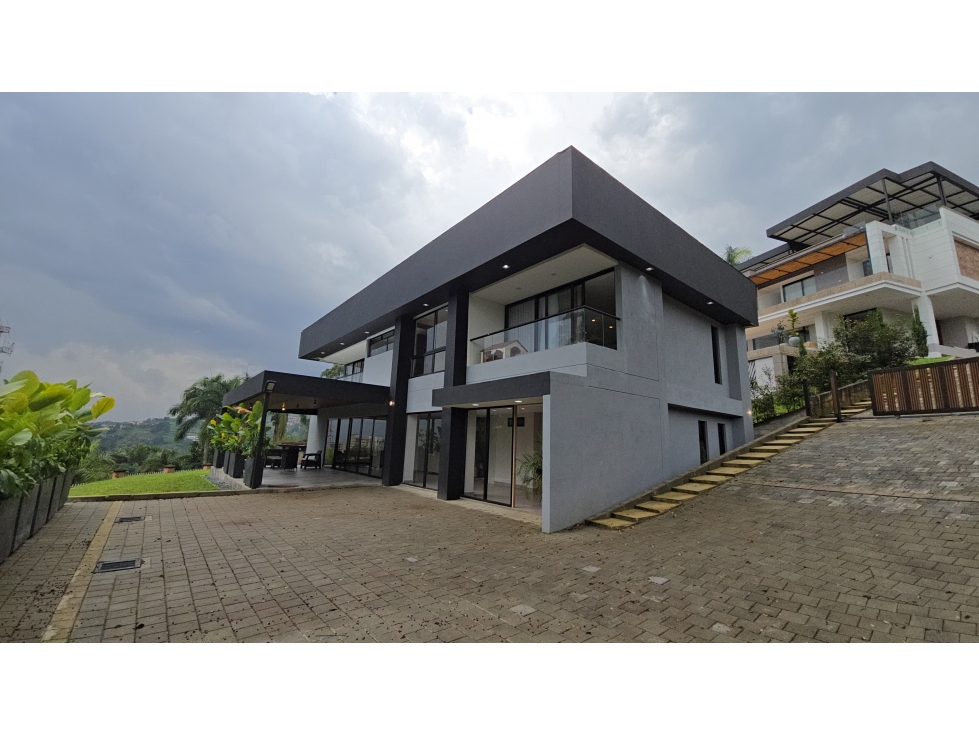 SE VENDE CASA FINCA CON DOS CONSTRUCCIONES EN LAS PALMAS MEDELLIN