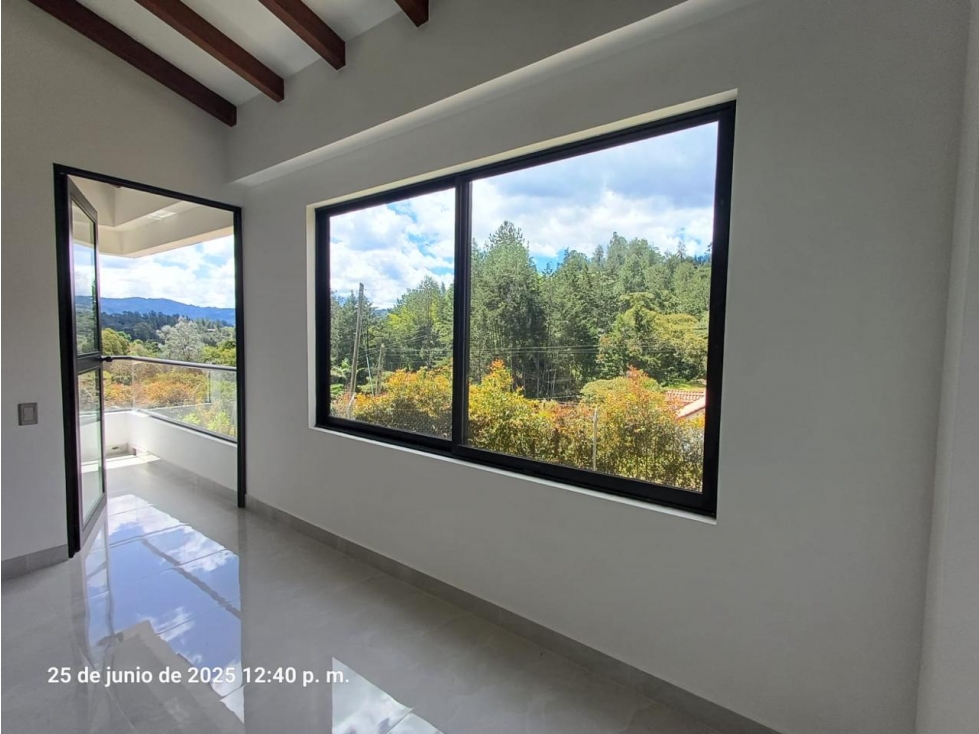 HERMOSA CASA EN VENTA EN EL RETIRO DENTRO DE UNIDAD — foto 6
